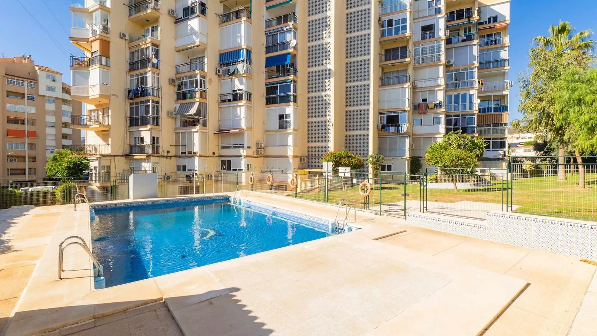 Coqueto Estudio con Piscina en la Costa La Cala Del Moral Apartamento